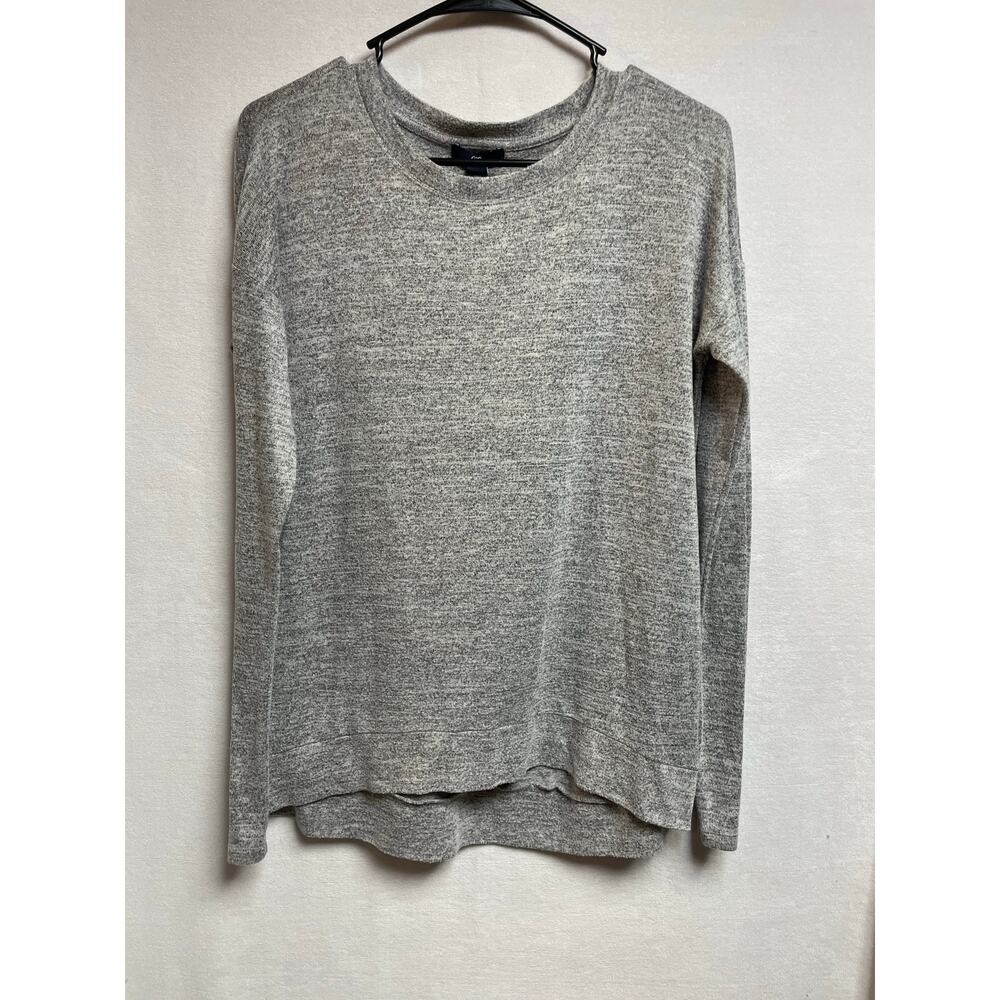 Gap women’s gray long sleeve top size‎ XS